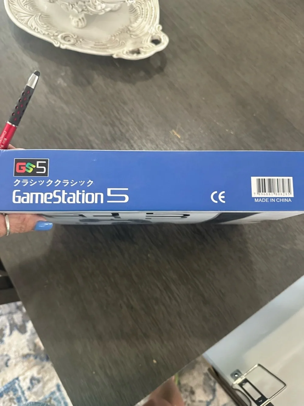 GS5 Classic Console Bundle in White and Black
